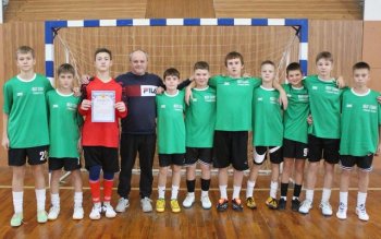Соревнования по футболу