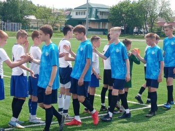Соревнования по футболу