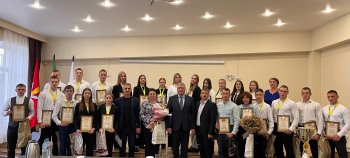 Поздравления легкоатлетов