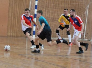 Соревнования по футболу