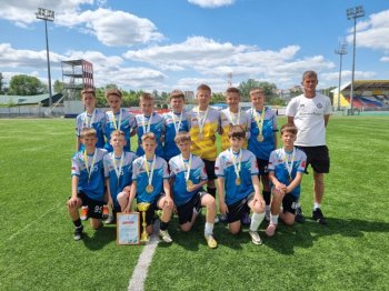 Соревнования по футболу